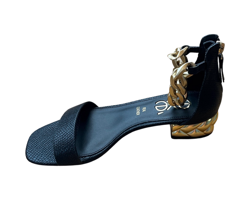 Katy Sandal